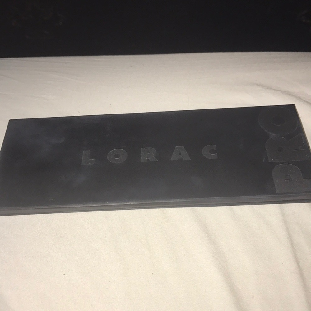Lorac Pro eyeshadow palette